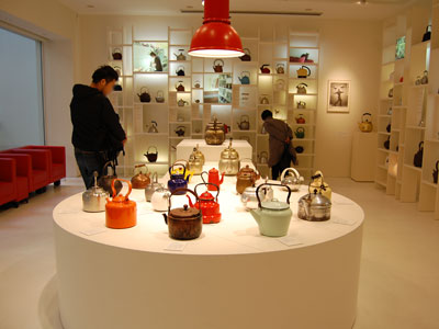 2013 年ことはじめ 粟辻早重のコレクション 「やかん」展