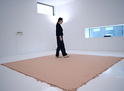 {RIv BLOOMfS BROOM