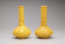 黄色鳳凰文瓶　一対　中国　乾隆時代　18世紀　サントリー美術館（辻清明コレクション）
