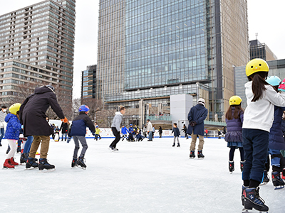 {I[vIMIDTOWN ICE RINK in Roppongi