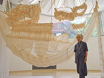 柳田郁子 布の造形展「未来の帆船」