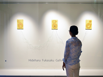 小川敦生展「Circuito Inutile (役に立たない回路)」