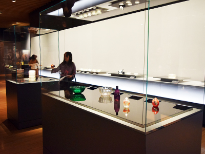 サントリー美術館新収蔵品 コレクターの眼 ヨーロッパ陶磁と世界のガラス