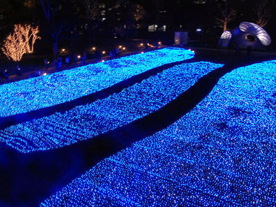 東京ミッドタウン、初のクリスマスイルミネーション