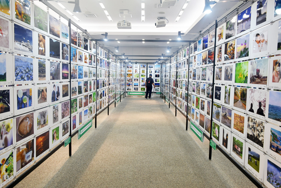 想いがこもった写真がズラリ。参加型写真展「“PHOTO IS”想いをつなぐ。あなたが主役の写真展2021」