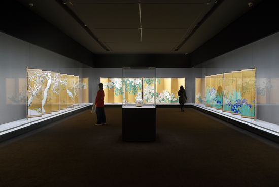 泉屋博古館東京が3月にリニューアル。一新された展示室や新カフェを先行公開