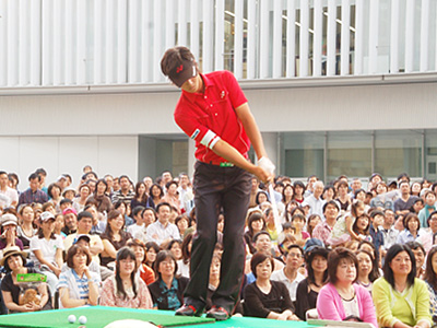 六本木ヒルズGWイベント「日本ゴルフツアー選手権2010ファンの集い」